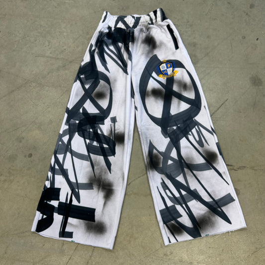 WHITE GRAFFITI SWEATPANTS