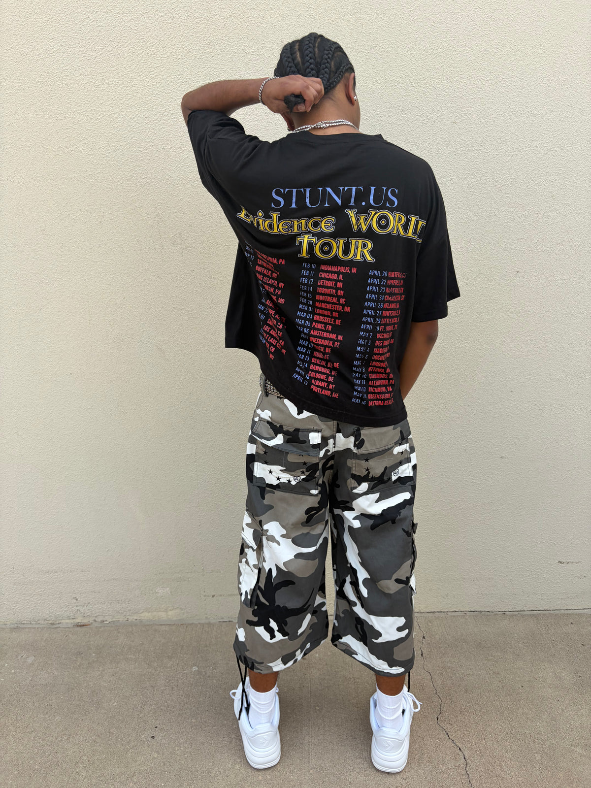ROCK OUT TEE
