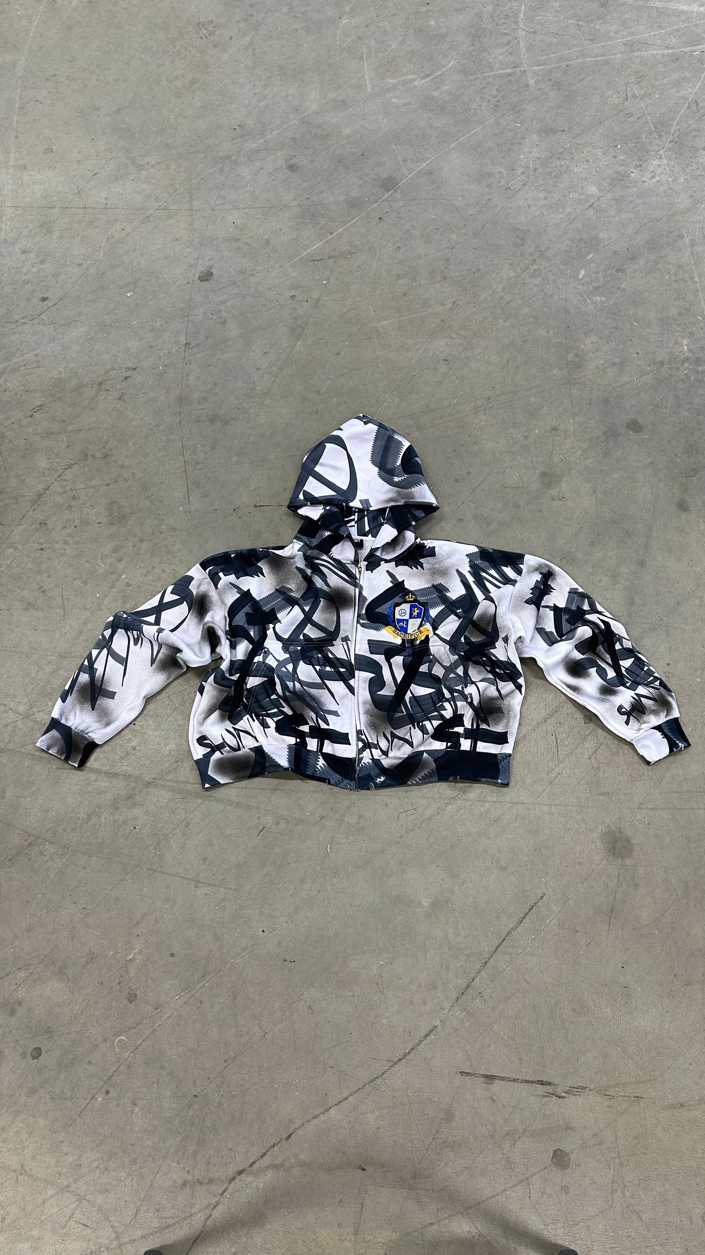 WHITE GRAFFITI ZIP HOODIE